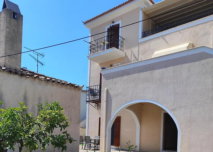 Gde Spetses 3Br Apartment1